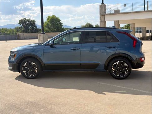 Used 2023 Kia Niro Wind w/ Wind Preserve Package FWD image 4
