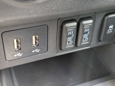 Used 2020 Mitsubishi Outlander Sport SE FWD image 19