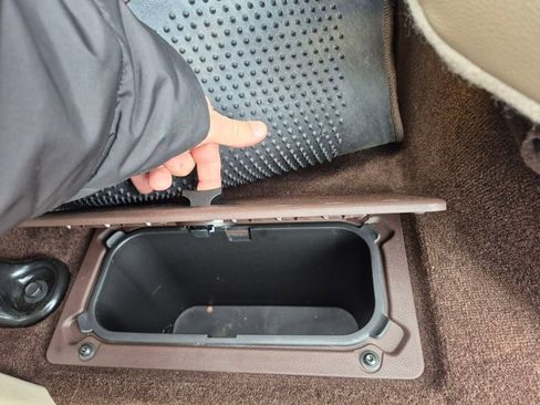 Used 2017 RAM 2500 Laramie w/ Convenience Group image 20