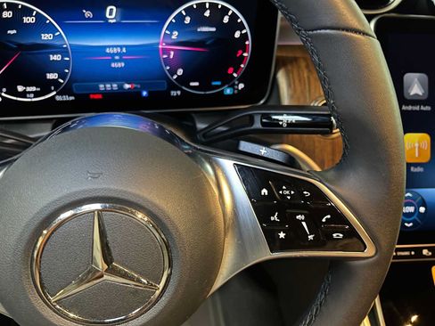 Used 2026 Mercedes-Benz GLC 300 4MATIC image 31