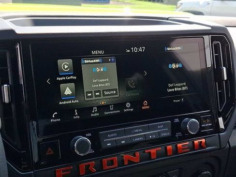 Used 2026 Nissan Frontier PRO-4X w/ Pro-4x Convenience Package AWD/4WD image 16