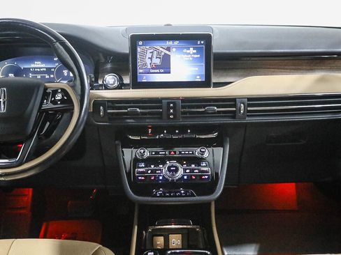 Used 2020 Lincoln Corsair Reserve w/ Equipment Group 201A image 13