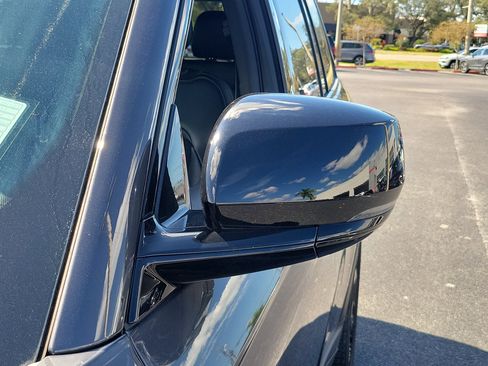 Used 2023 Jeep Grand Cherokee Altitude image 11