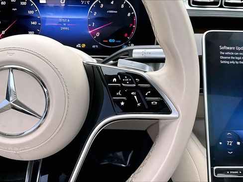 Used 2022 Mercedes-Benz S 500 4MATIC image 23