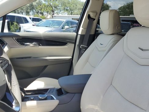 New 2025 Cadillac XT6 Premium Luxury w/ Technology Package image 17