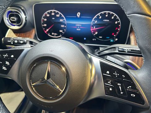 Certified 2025 Mercedes-Benz GLC 300 4MATIC image 29