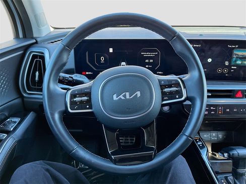 Used 2024 Kia Sorento SX image 14