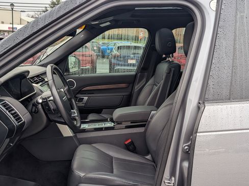 Used 2020 Land Rover Discovery HSE image 16