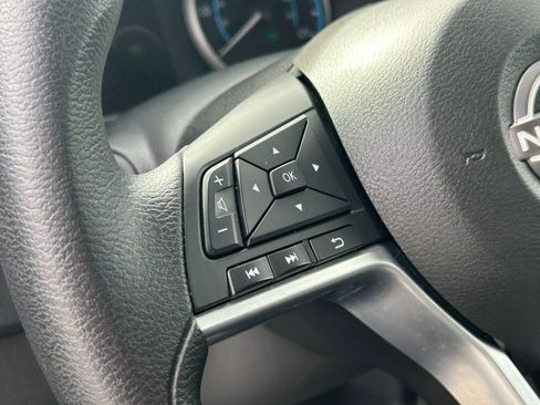 Used 2025 Nissan Leaf S FWD image 17