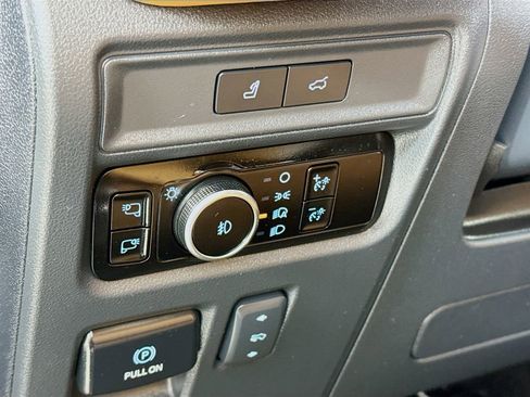 Used 2023 Ford Expedition Max Platinum image 10