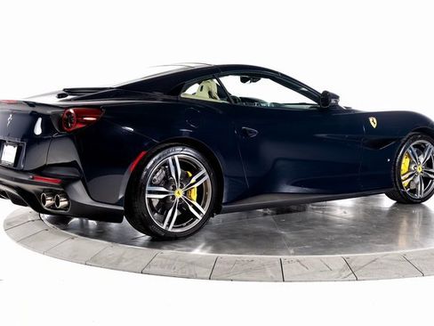 Certified 2019 Ferrari Portofino image 2