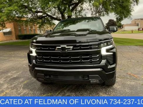 Used 2022 Chevrolet Silverado 1500 LT Trail Boss w/ LT Trail Boss Premium Package AWD/4WD image 3