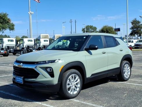 New 2026 Chevrolet TrailBlazer LS w/ LS Convenience Package AWD/4WD image 8