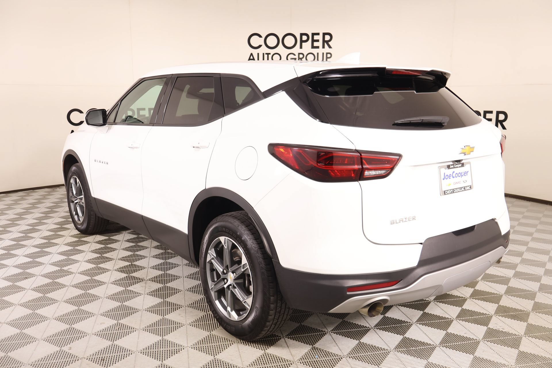 Used 2025 Chevrolet Blazer LT FWD image 22