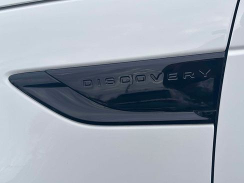 Used 2023 Land Rover Discovery S R-Dynamic image 11