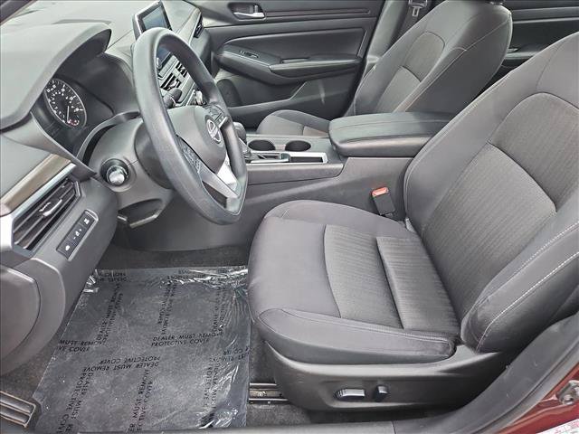 Used 2025 Nissan Altima 2.5 SV FWD image 20