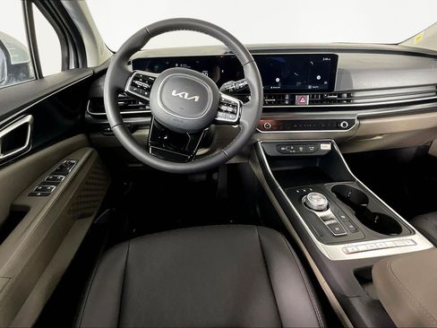 New 2026 Kia Carnival LXS FWD image 9