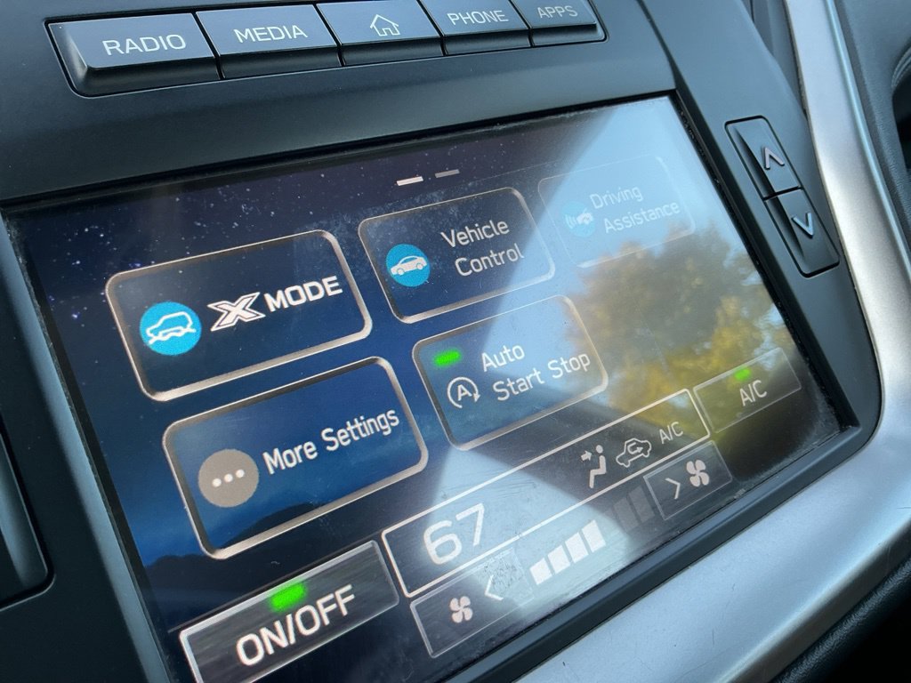 Used 2025 Subaru Outback AWD/4WD image 23