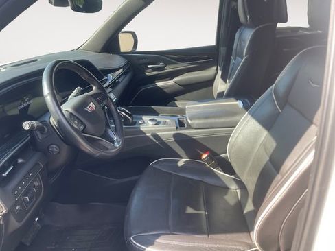 Used 2021 Cadillac Escalade ESV Sport w/ LPO, ONYX Package AWD/4WD image 9