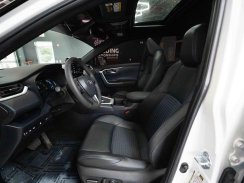 Used 2024 Toyota RAV4 XSE image 9