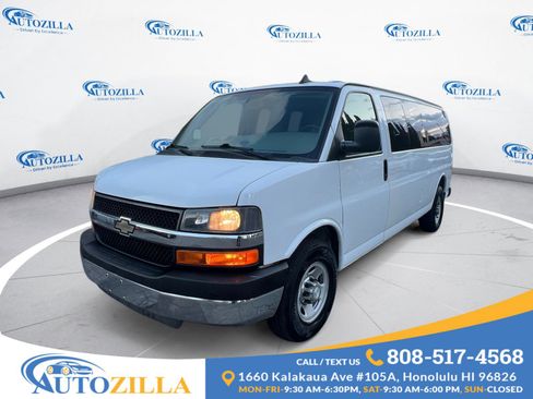 Used 2016 Chevrolet Express 3500 LT w/ LT Preferred Equipment Group image 1