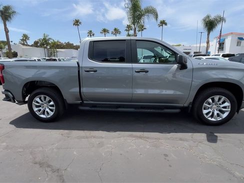 New 2025 Chevrolet Silverado 1500 Custom image 9