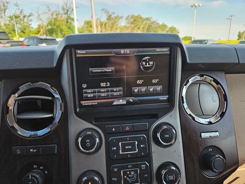 Used 2013 Ford F250 Lariat w/ Lariat Interior Pkg AWD/4WD image 14