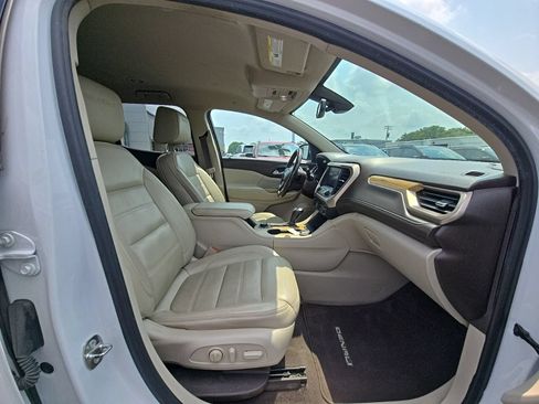 Used 2018 GMC Acadia Denali w/ Technology Package AWD/4WD image 49