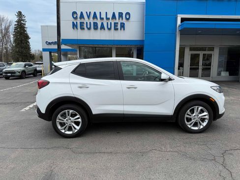 Used 2023 Buick Encore GX Preferred image 3