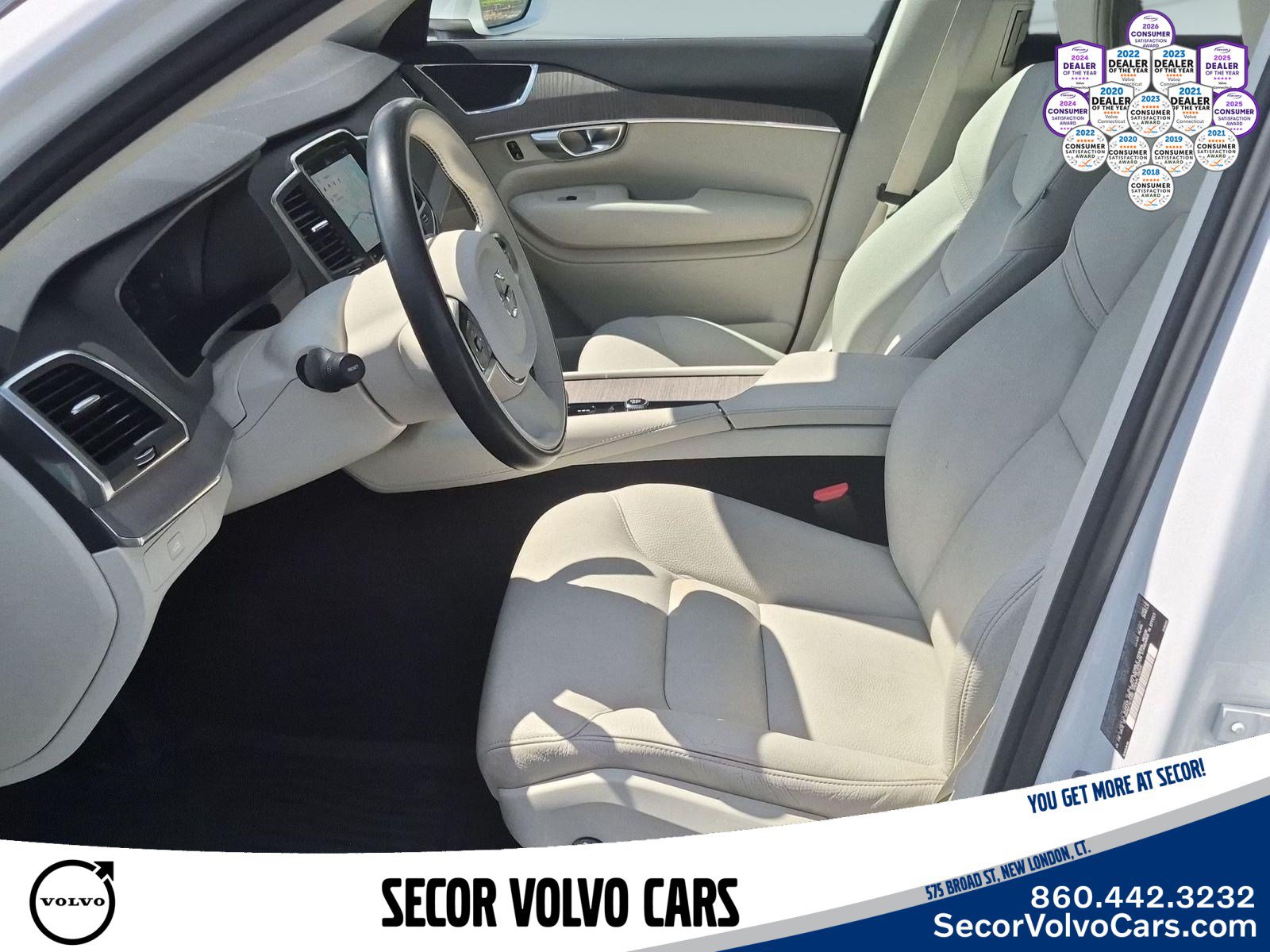 Used 2023 Volvo XC90 B6 Core w/ Protection Package Premier AWD/4WD image 18