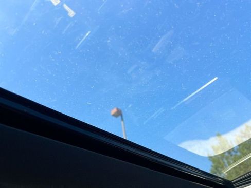 Used 2022 Chevrolet Silverado 1500 High Country w/ High Country Premium Package image 26