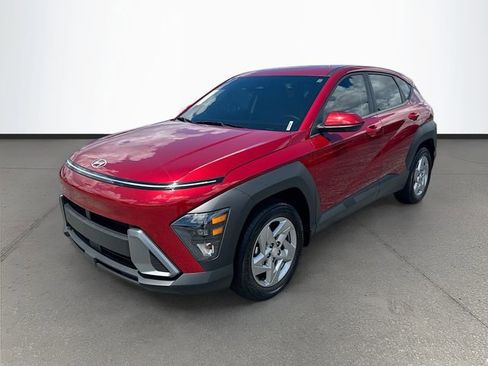Used 2025 Hyundai Kona SE FWD image 3