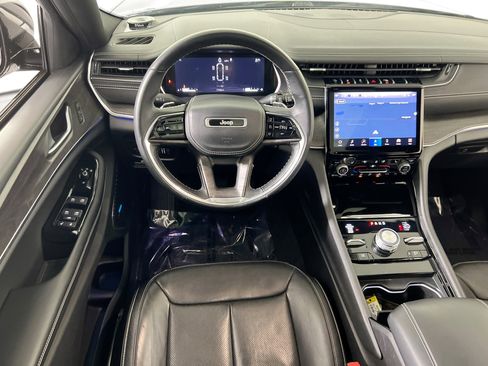 Used 2022 Jeep Grand Cherokee Overland image 24