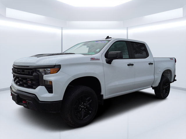 Used 2025 Chevrolet Silverado 1500 Custom Trail Boss AWD/4WD image 7