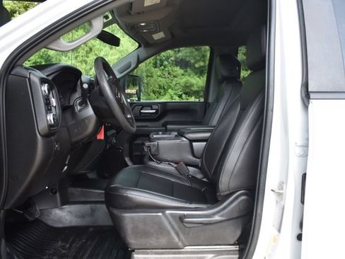 Used 2022 GMC Sierra 2500 Pro w/ Gooseneck/5TH Wheel Package AWD/4WD image 10