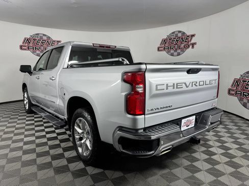 Used 2019 Chevrolet Silverado 1500 LTZ w/ LTZ Premium Package AWD/4WD image 5