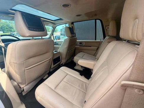 Used 2015 Ford Expedition EL Limited w/ Equipment Group 301A AWD/4WD image 16