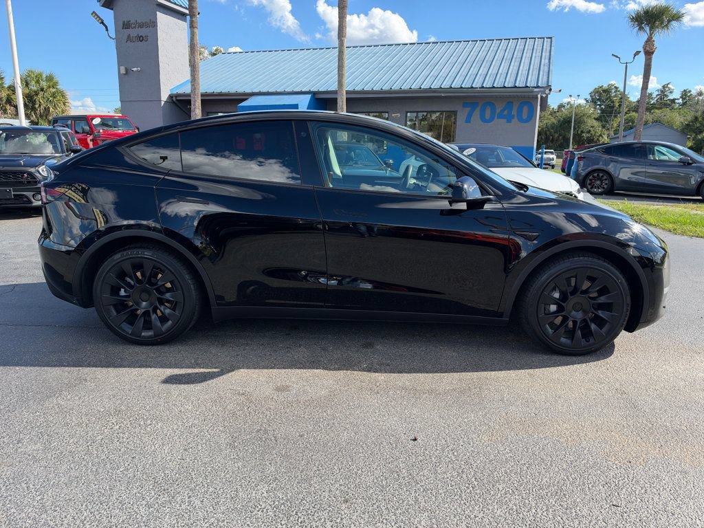 Used 2022 Tesla Model Y Long Range AWD/4WD image 4