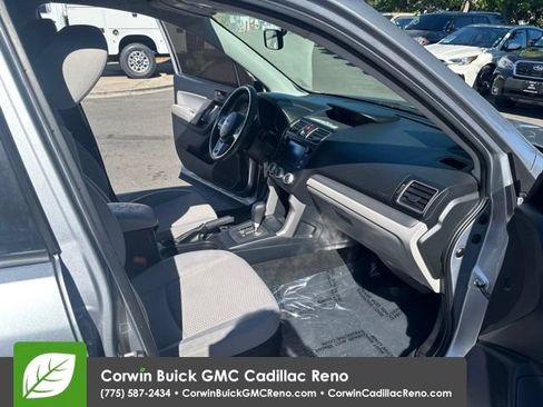 Used 2017 Subaru Forester 2.5i w/ Alloy Wheel Package AWD/4WD image 36