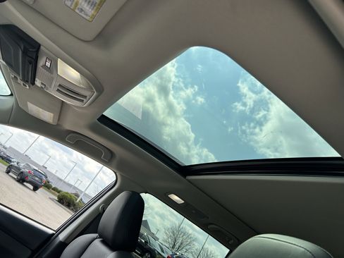 Used 2025 Subaru Ascent Bronze Edition w/ Onyx Package image 23