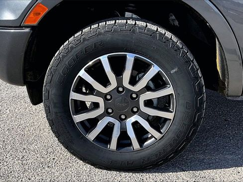 Used 2019 Ford Ranger Lariat w/ Equipment Group 501A Mid image 9