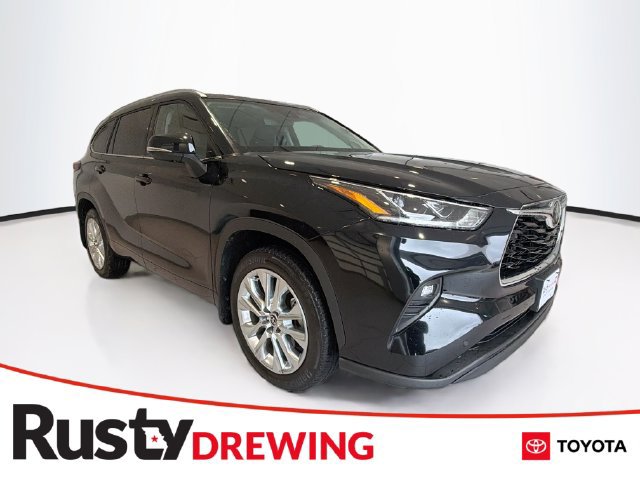 Certified 2025 Toyota Highlander Limited AWD/4WD image 1