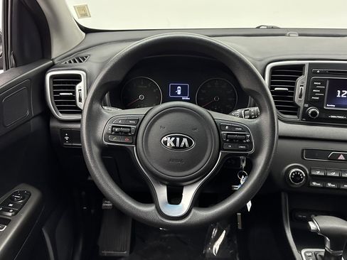 Used 2019 Kia Sportage LX image 18