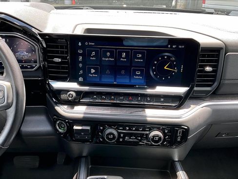 Certified 2022 Chevrolet Silverado 1500 LTZ w/ LTZ Premium Package AWD/4WD image 22