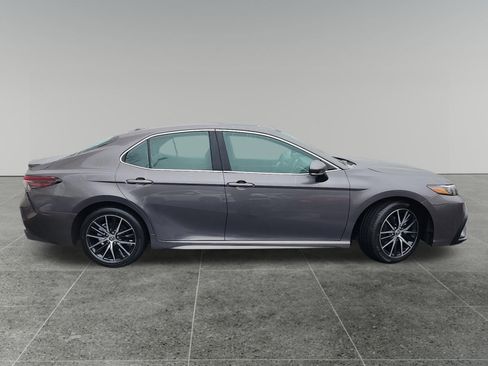 Certified 2024 Toyota Camry SE w/ Convenience Package image 8