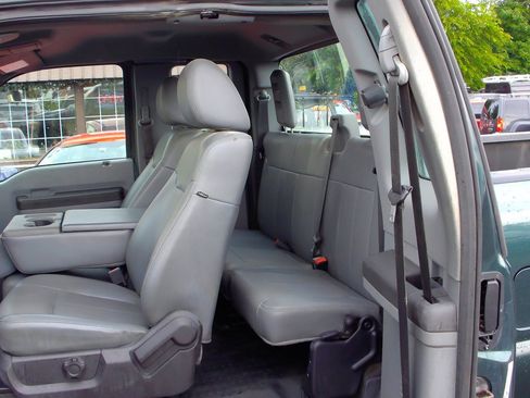 Used 2011 Ford F350 XL w/ FX4 Off Road Pkg AWD/4WD image 9
