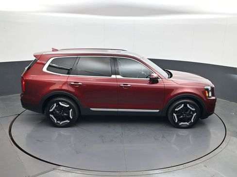 Used 2023 Kia Telluride S image 17