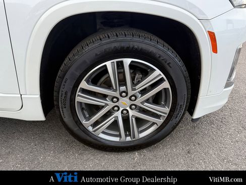 Used 2023 Chevrolet Traverse High Country image 15