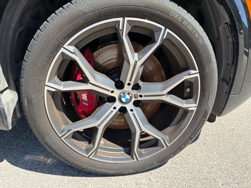 Used 2026 BMW X5 xDrive50e w/ M Sport Package AWD/4WD image 5