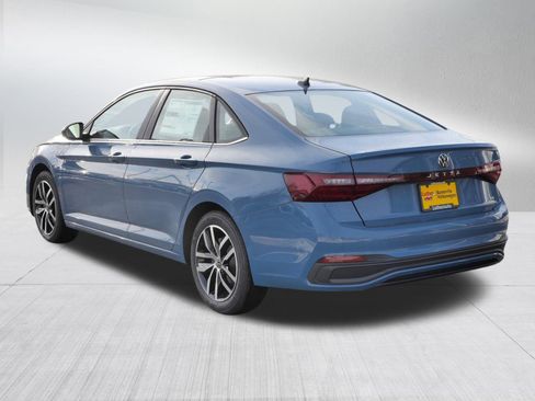 New 2026 Volkswagen Jetta SE image 3